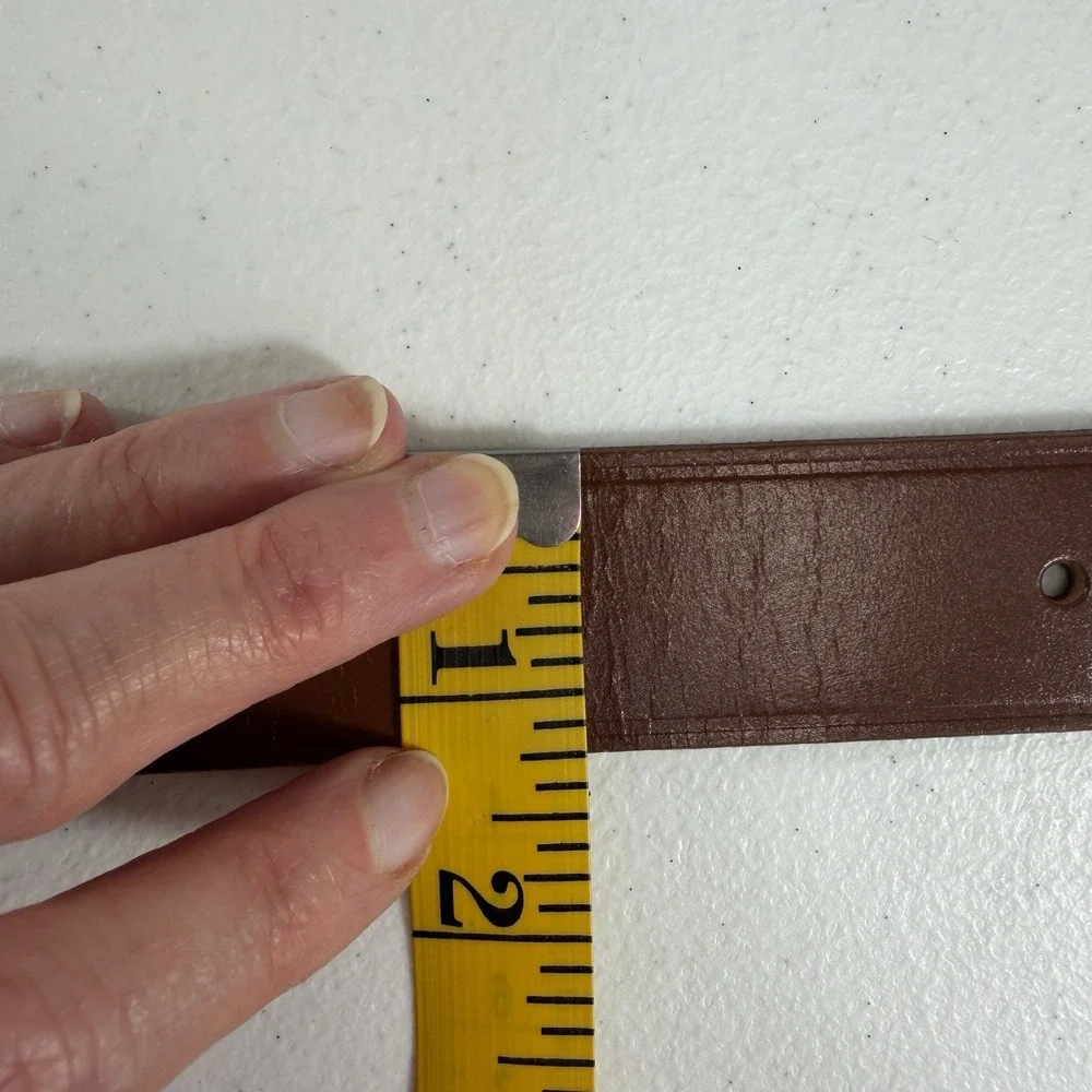 L.L. Bean Belt Men's‎ Size 46 Genuine Cowhide Leather Brown Brass Buckle USA